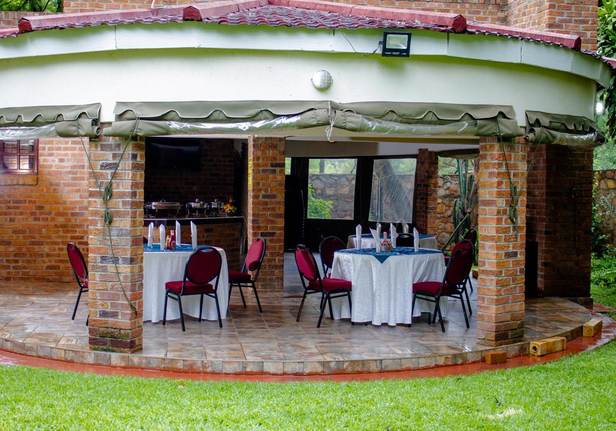 Matilinda Lodge Bulawayo Ngoại thất bức ảnh
