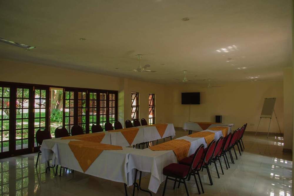 Matilinda Lodge Bulawayo Ngoại thất bức ảnh